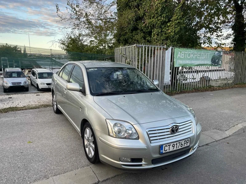 Toyota Avensis 2.0D, 116кс, КОЖА, ИТАЛИЯ, снимка 3 - Автомобили и джипове - 47499312