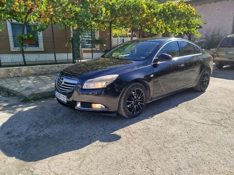 Opel Insignia 2.0 CDTI, снимка 1 - Автомобили и джипове - 47528703