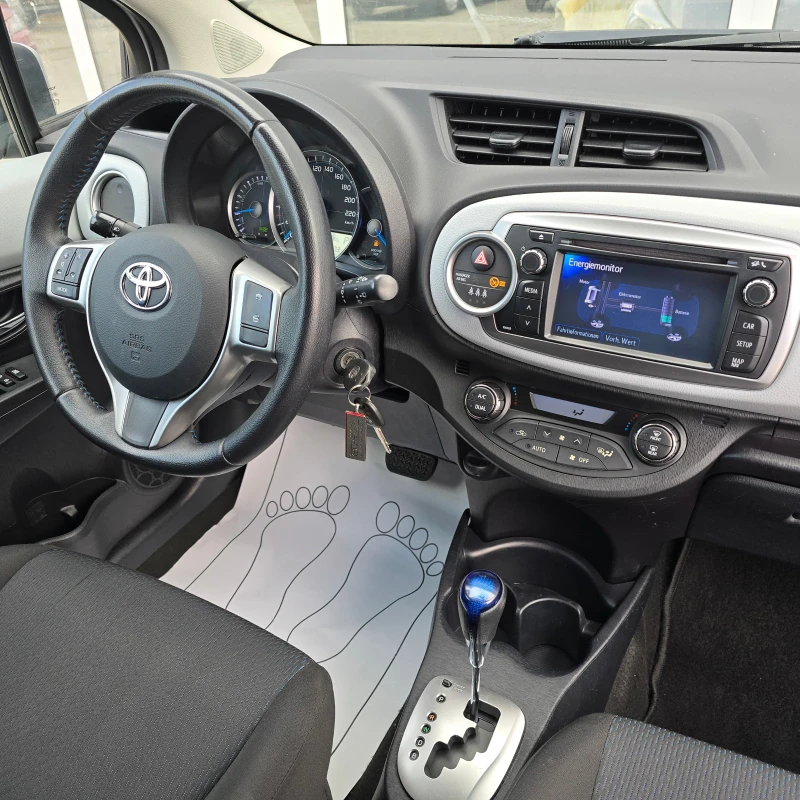 Toyota Yaris АВТОМАТИК!! ГЕРМАНИЯ!!, снимка 17 - Автомобили и джипове - 47563861