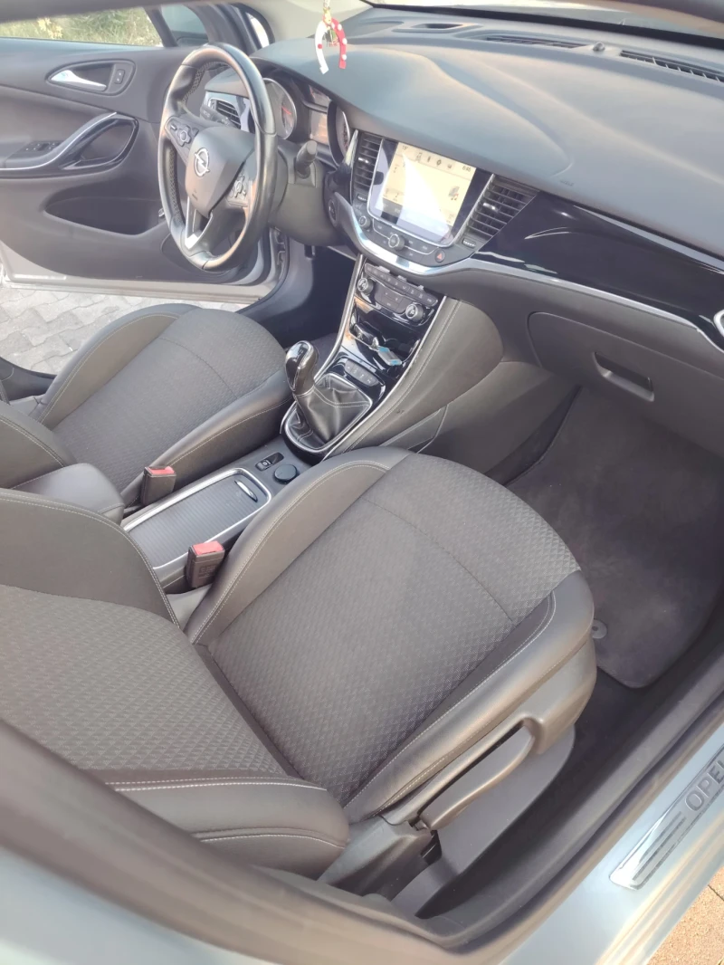 Opel Astra, снимка 4 - Автомобили и джипове - 51396522