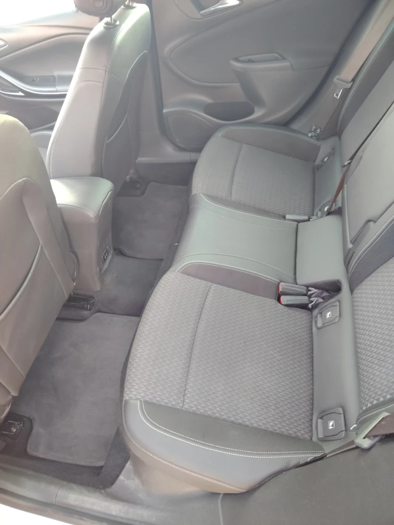 Opel Astra, снимка 6 - Автомобили и джипове - 51396522