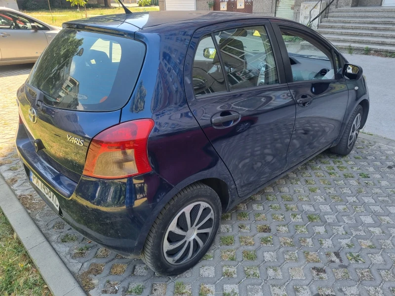 Toyota Yaris 1.0 , 65ph, снимка 3 - Автомобили и джипове - 52456103
