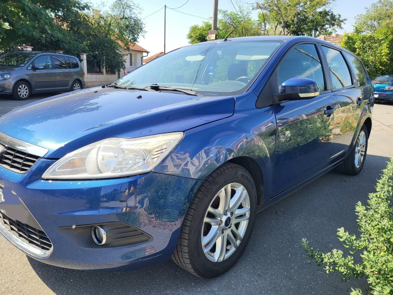 Ford Focus 1.6 TDCi Ghia + Зимни Гуми, снимка 4 - Автомобили и джипове - 52013276