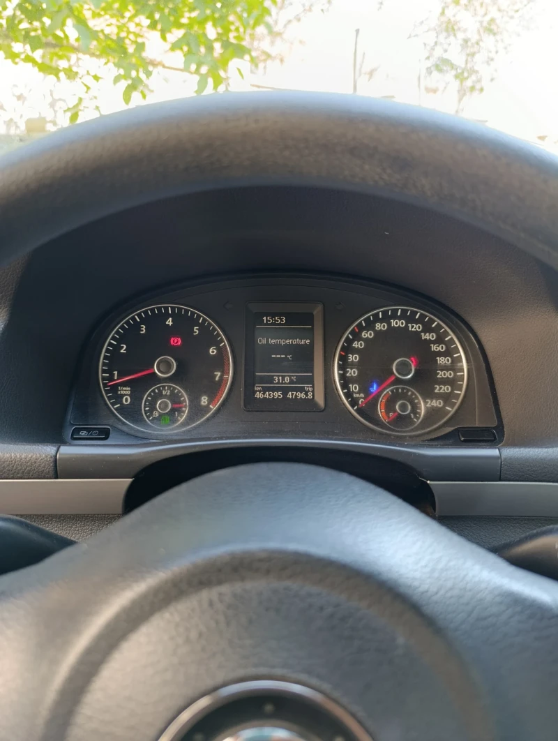 VW Touran 1.4 tsi, снимка 4 - Автомобили и джипове - 51596293