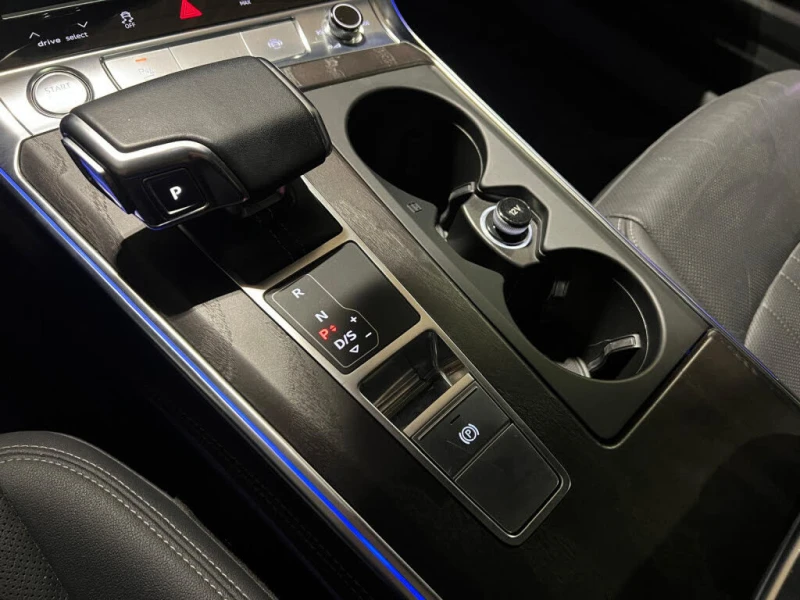 Audi A7 55 TFSI* B&O* HEAD-UP* KEYLESS* 360 КАМЕРИ* ОБДУХ, снимка 13 - Автомобили и джипове - 52650707