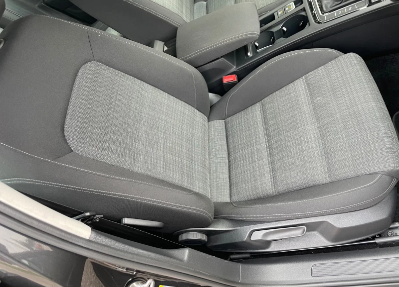 VW Passat 2.0 TDI/150 PS/LED/ACC/PDC/NAVI/CAMERA, снимка 14 - Автомобили и джипове - 52896621