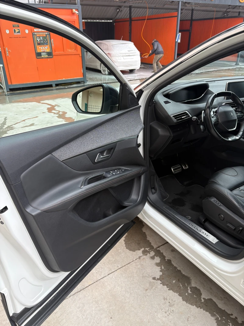 Peugeot 3008 GT-Line, снимка 12 - Автомобили и джипове - 53286649