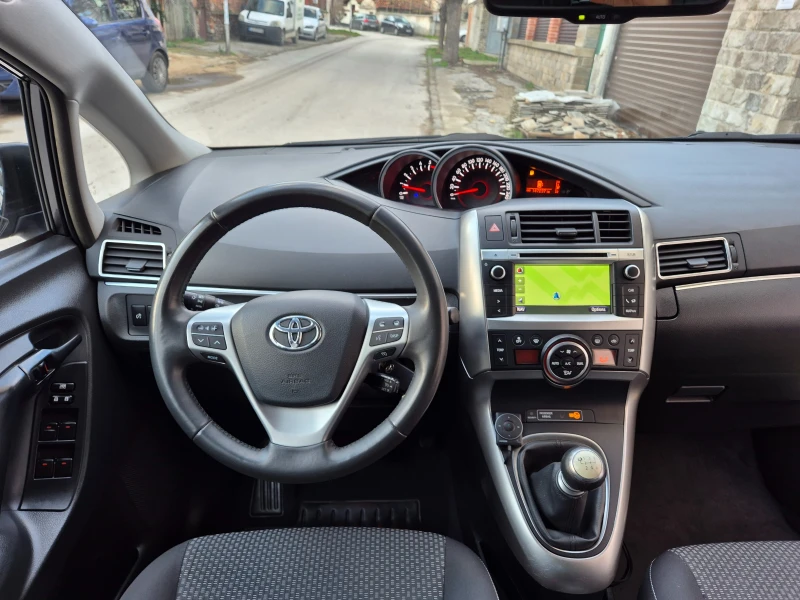 Toyota Verso 2.2d4d-EXECUTIVE-FACE LIFT-veriga-6скорости-japan , снимка 16 - Автомобили и джипове - 53502062