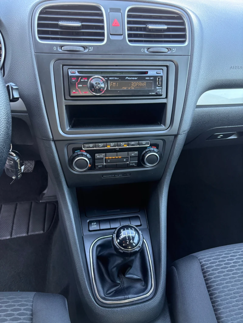 VW Golf 1.6 i - 102кс.- ГАЗ, снимка 15 - Автомобили и джипове - 53531390