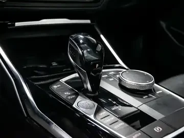 BMW 330 ПОДГРЕВ* BLIND SPOTS* CARFAX , снимка 9 - Автомобили и джипове - 55221197
