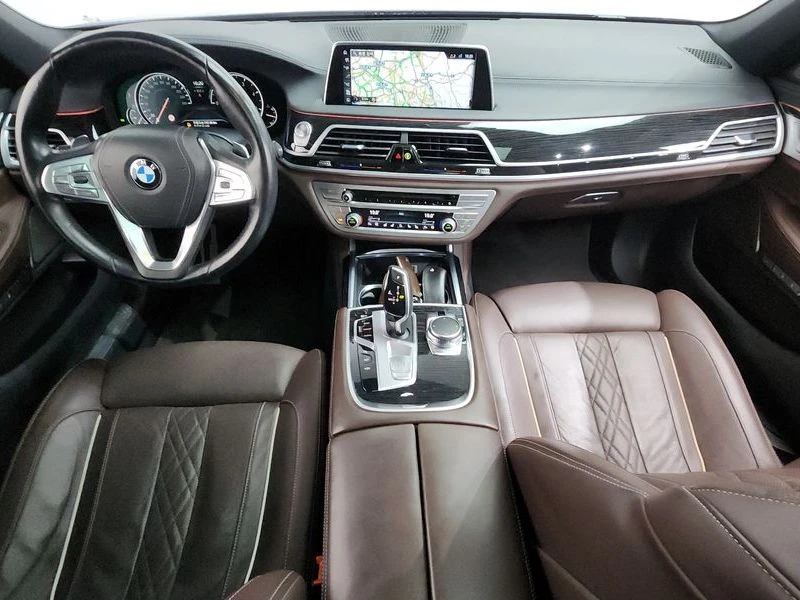 BMW 740 740d xDrive M Sport| 320к.с.| ВКЛ.ТЕХНОТЕСТ, снимка 7 - Автомобили и джипове - 55627056