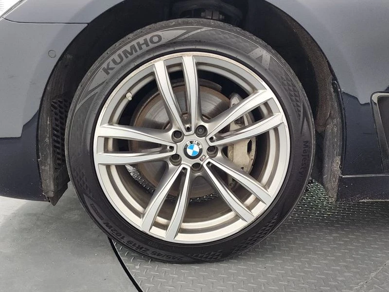 BMW 740 740d xDrive M Sport| 320к.с.| ВКЛ.ТЕХНОТЕСТ, снимка 5 - Автомобили и джипове - 55627056