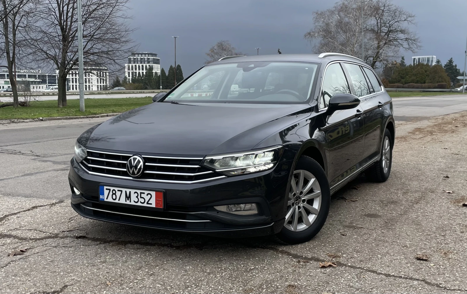 VW Passat 2.0 TDI/150 PS/LED/ACC/PDC/NAVI/CAMERA, снимка 1