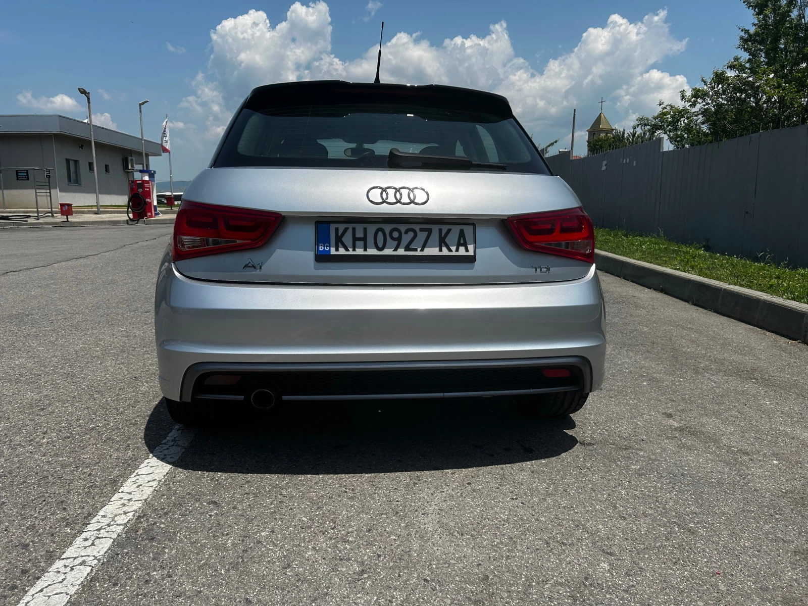 Audi A1 S line sportback - изображение 6