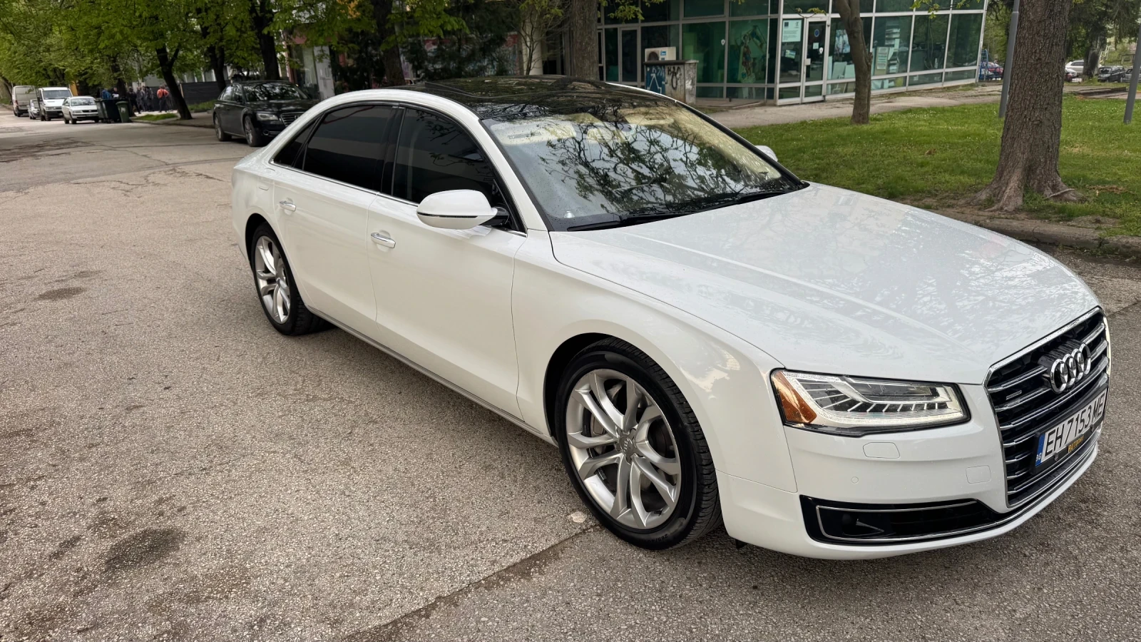 Audi A8 A 8 L 4.0 V8T benzin - изображение 2