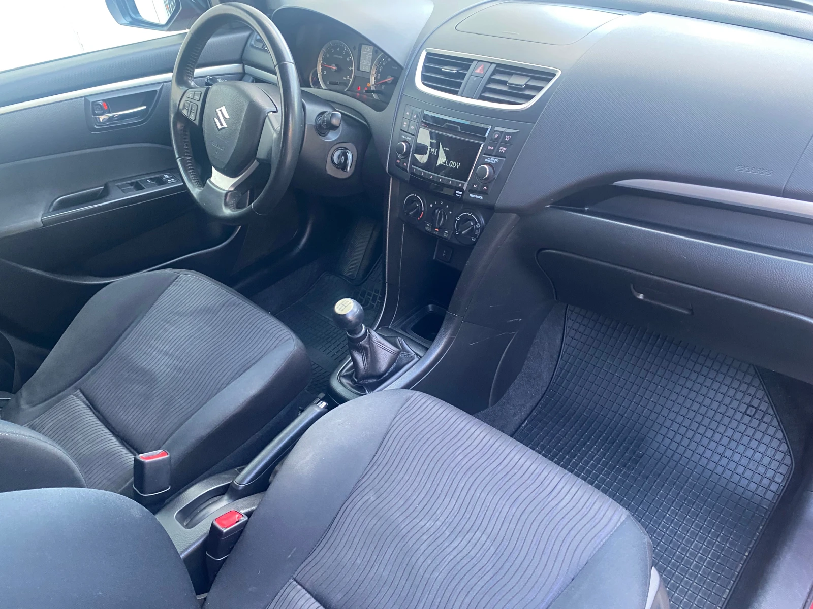 Suzuki Swift 1.2i 4x4 122х.км. FACELIFT* ПОДГРЕВ* ЕВРО 5 - изображение 6