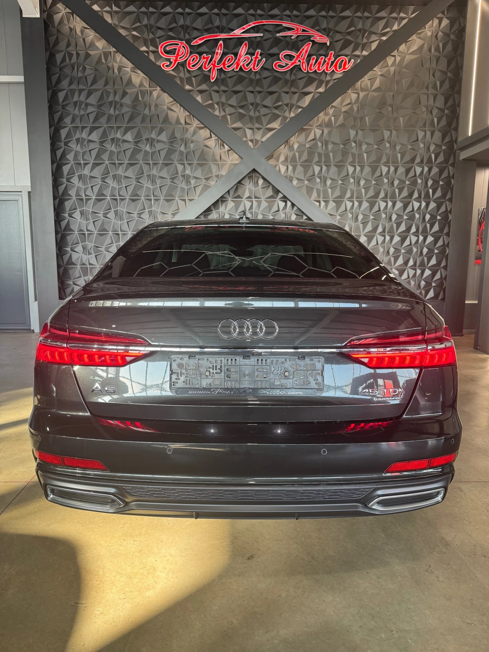 Audi A6 3.0 TDI QUATTRO * S LINE * Завиващ заден мост *  - изображение 4