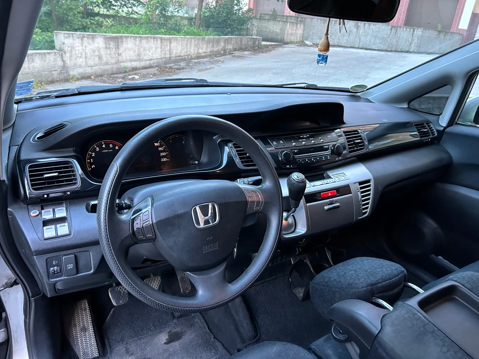 Honda Fr-v 2.2 i-CTDi - изображение 6