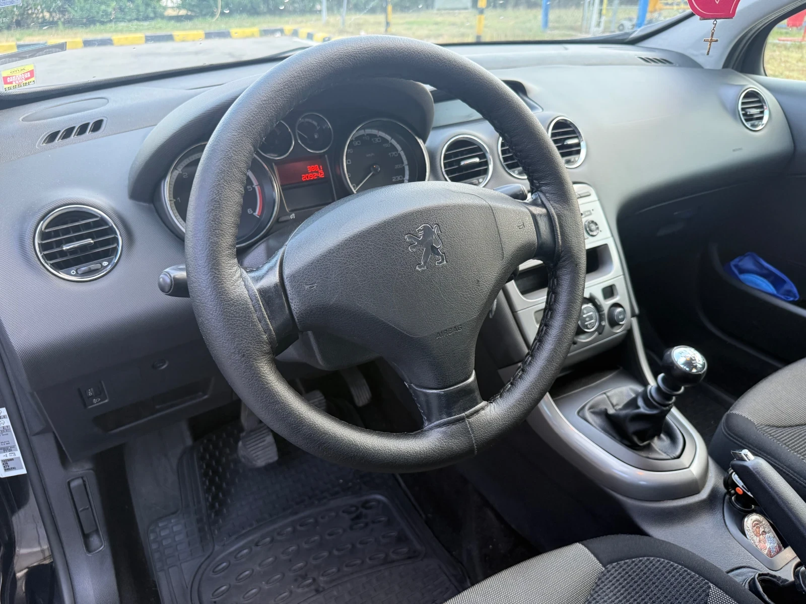 Peugeot 308 1, 6CDI - изображение 6