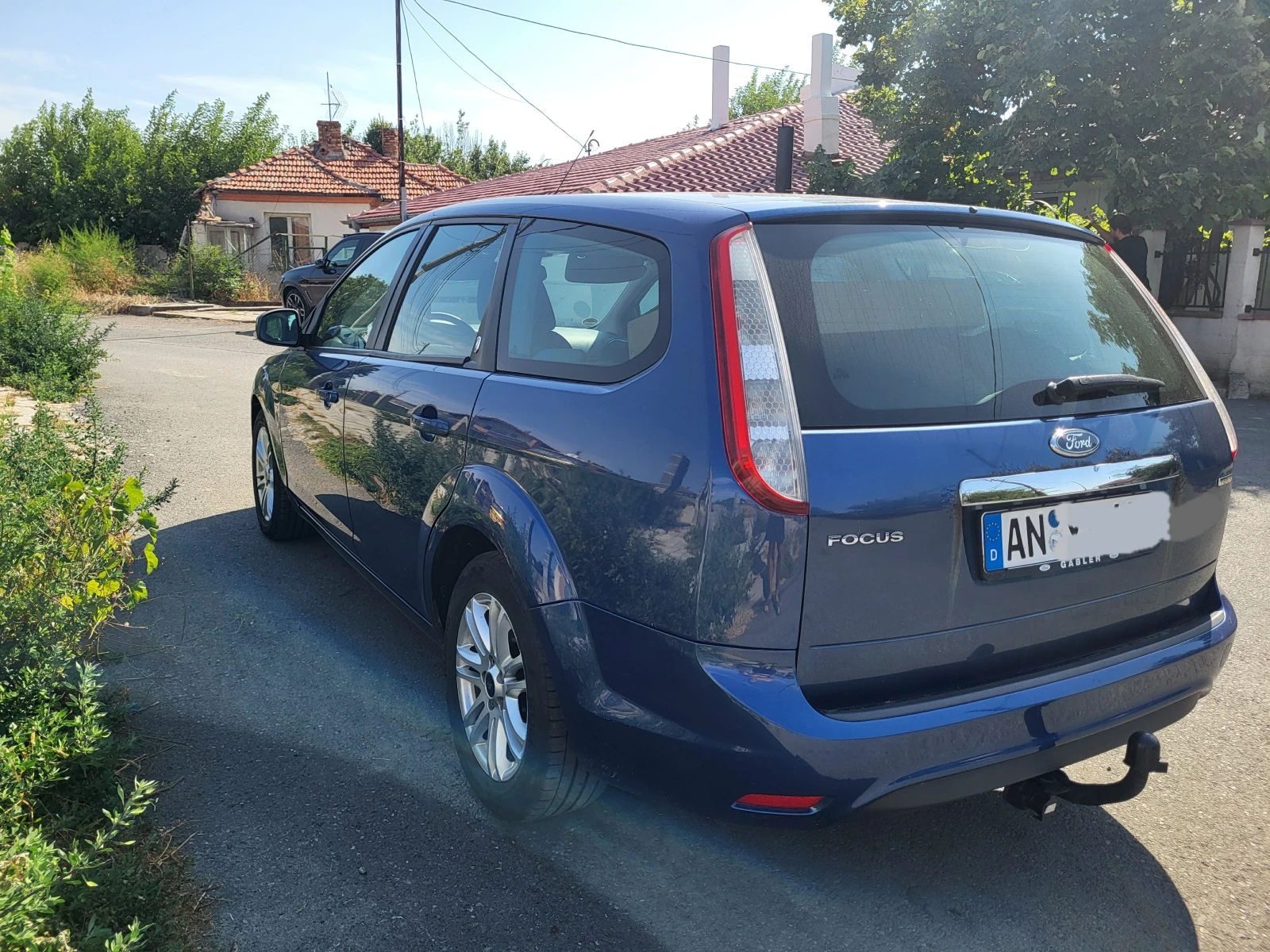 Ford Focus 1.6 TDCi Ghia + Зимни Гуми - изображение 5