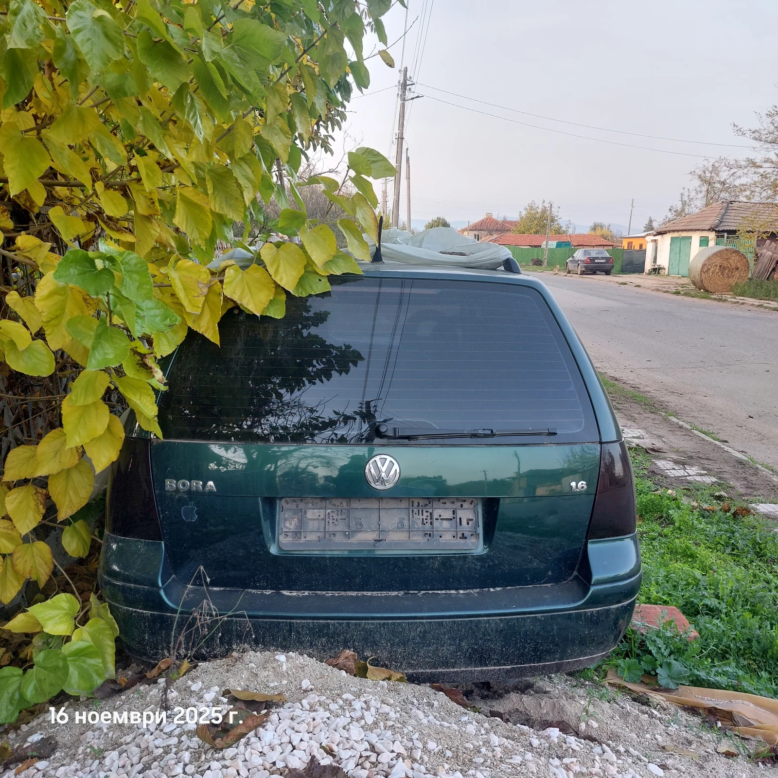 VW Bora 1, 6  | Mobile.bg   3