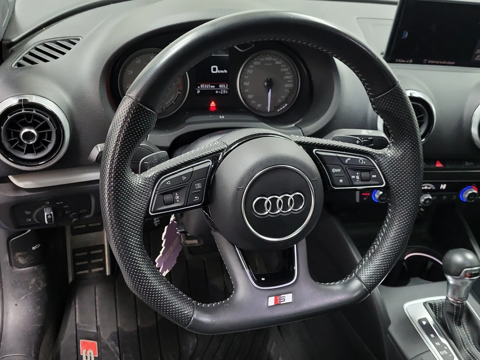 Audi S3 * CARFAX * БЕЗ ПЪРВОНАЧАЛНА ВНОСКА - изображение 9