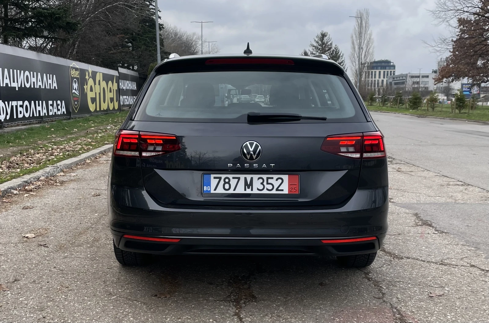 VW Passat 2.0 TDI/150 PS/LED/ACC/PDC/NAVI/CAMERA - изображение 7