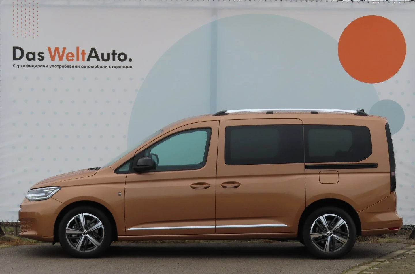 VW Caddy Style Maxi TDI 7 места - изображение 2