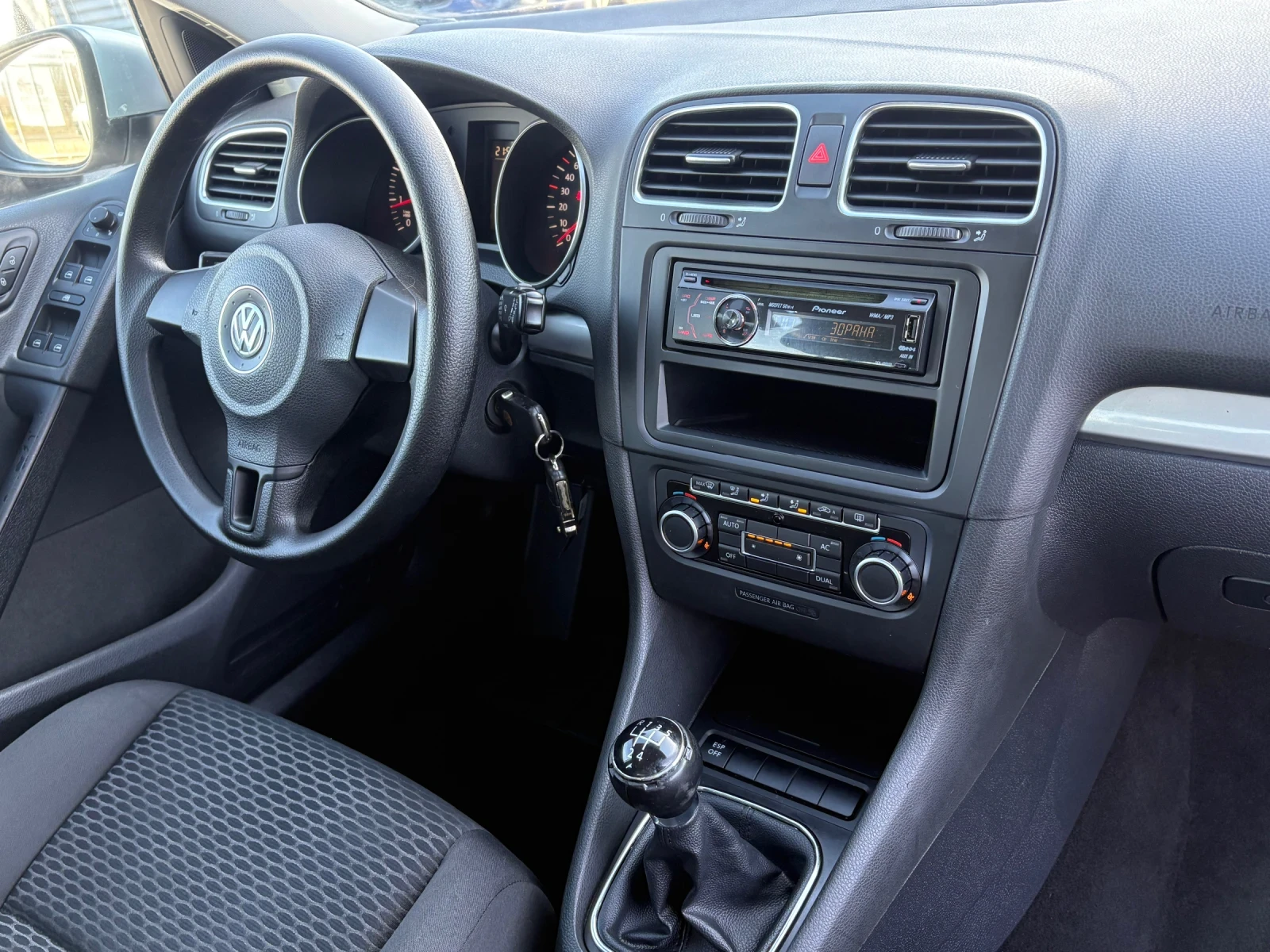 VW Golf 1.6 i - 102��.- ��� | Mobile.bg � ����������� 10
