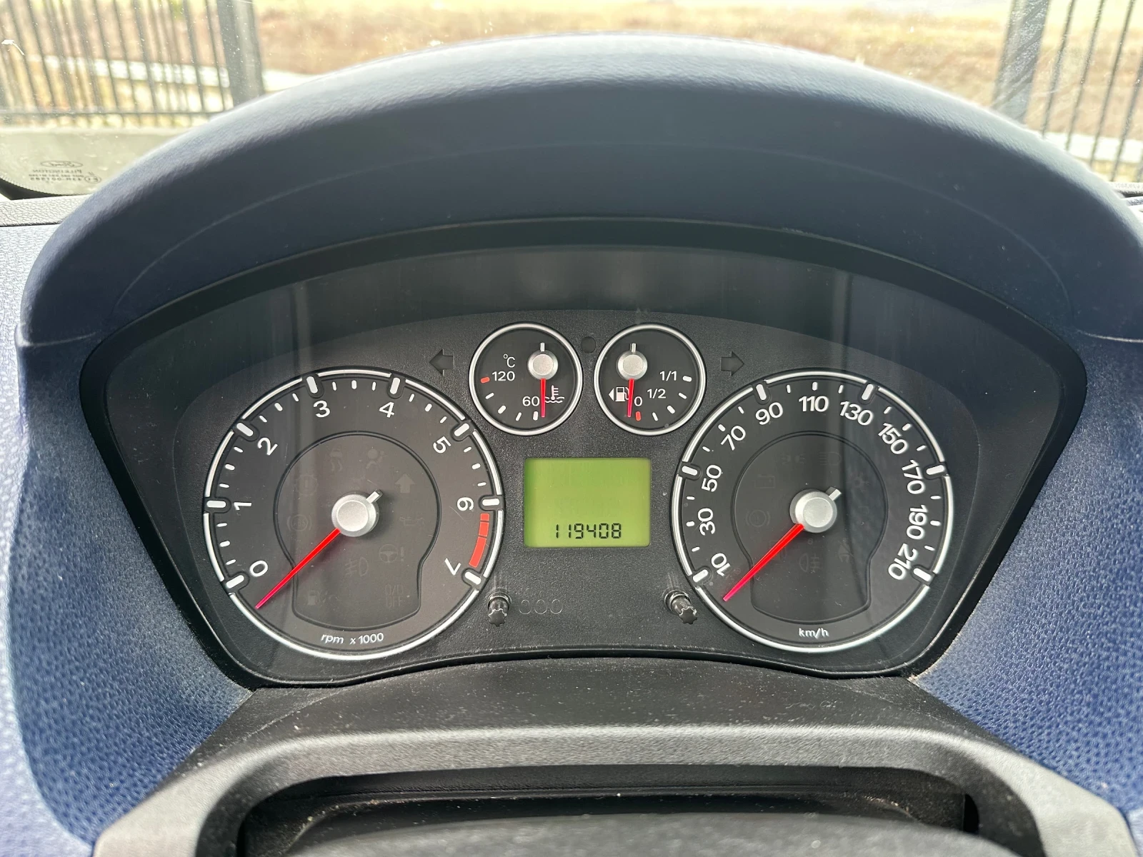 Ford Fiesta БЕНЗИН-ФЕЙСЛИФТ - изображение 9