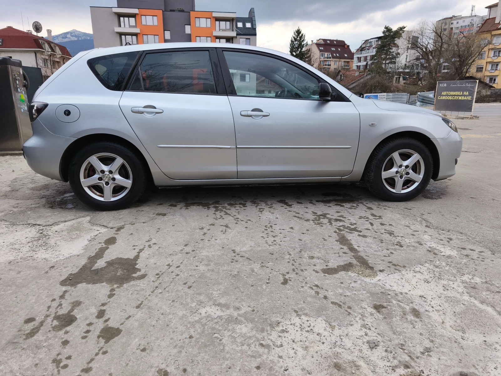Mazda 3 1.6, снимка 8 - Автомобили и джипове - 53925518