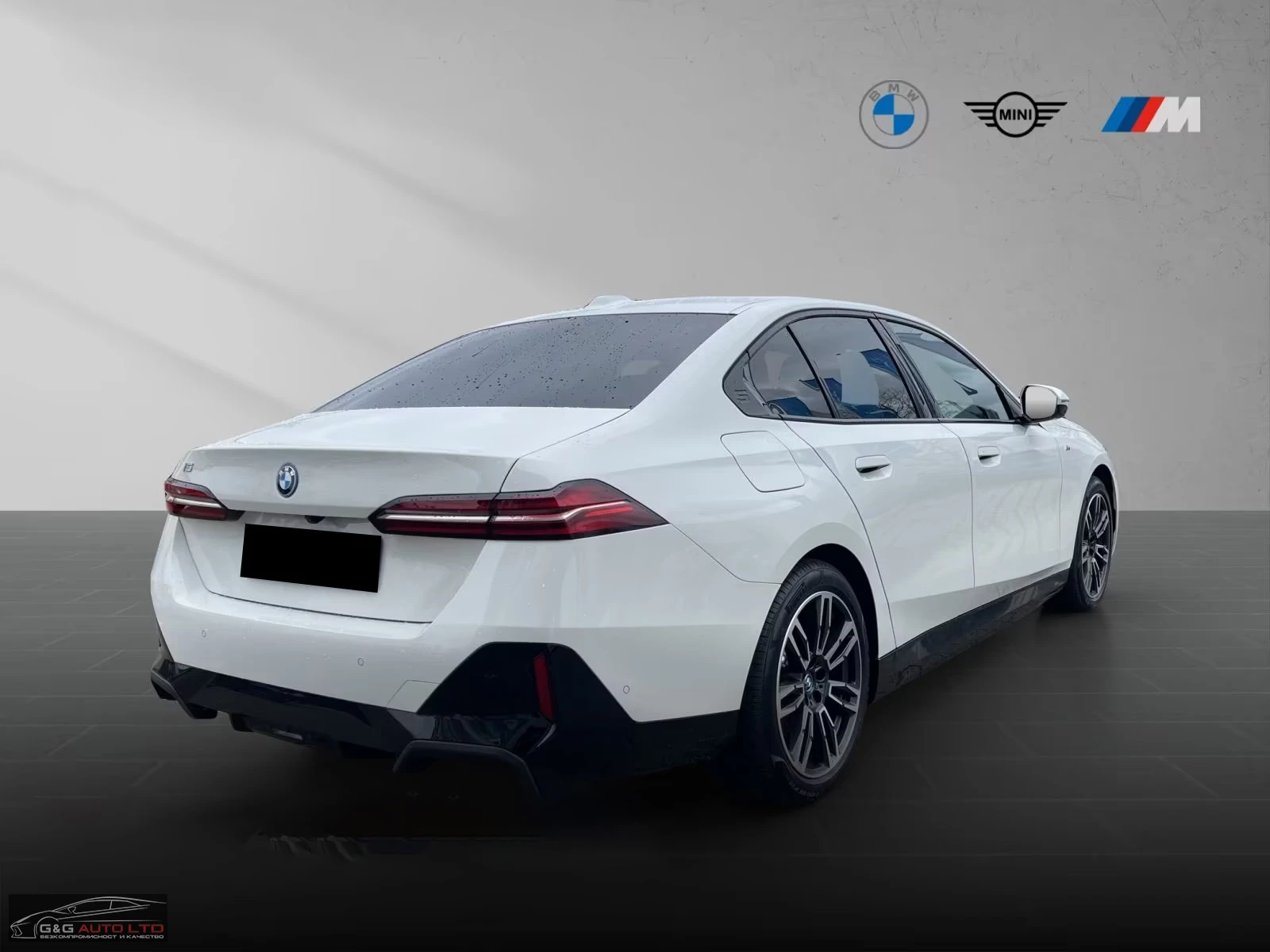 BMW i5 xDRIVE/40/394HP/M-SPORT/360/19/B&W/215z, снимка 6 - Автомобили и джипове - 53997362