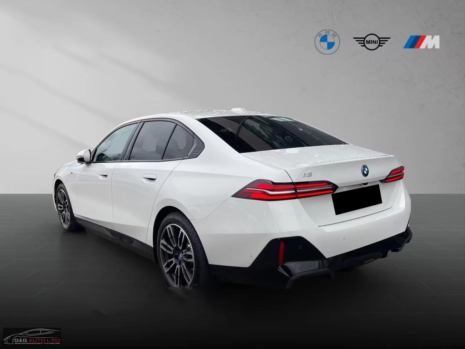 BMW i5 xDRIVE/40/394HP/M-SPORT/360/19/B&W/215z, снимка 4 - Автомобили и джипове - 53997362