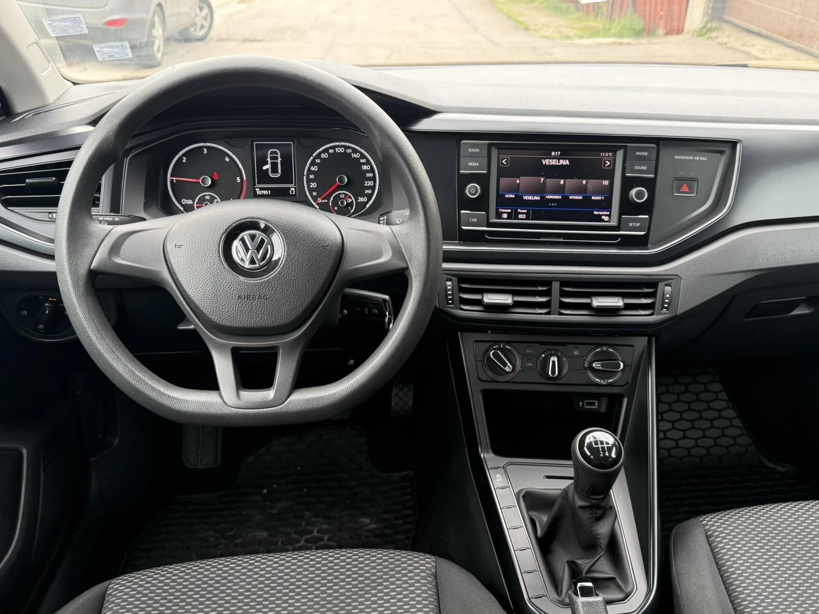 VW Polo, снимка 6 - Автомобили и джипове - 54312501