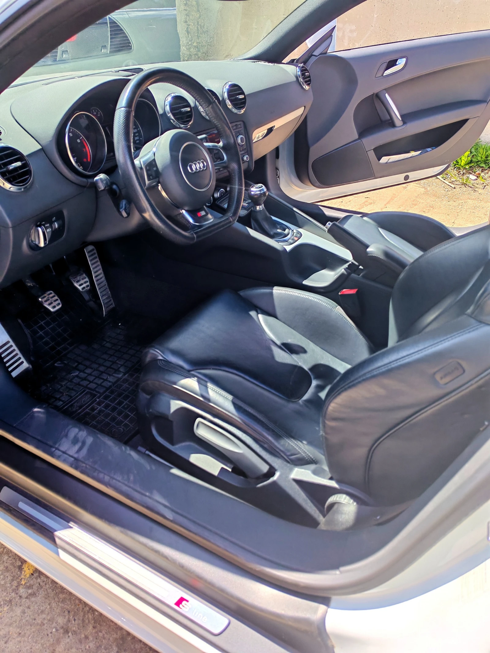 Audi Tt TFSI  Sline, снимка 10 - Автомобили и джипове - 54781106