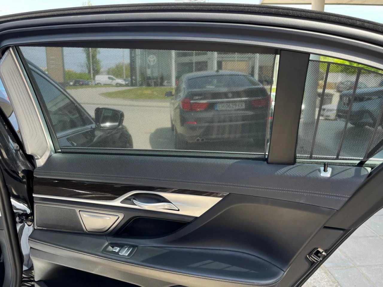 BMW 740 G12, снимка 10 - Автомобили и джипове - 54781404