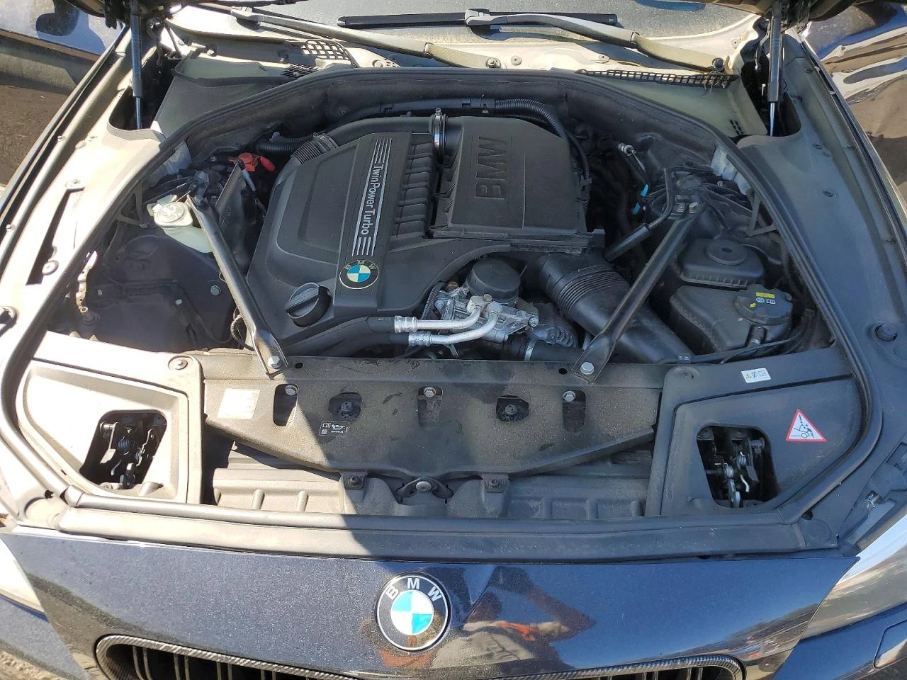 BMW 535 Xi M PACK| HUD| HARMAN/KARDON| КАМЕРА, снимка 11 - Автомобили и джипове - 54885535