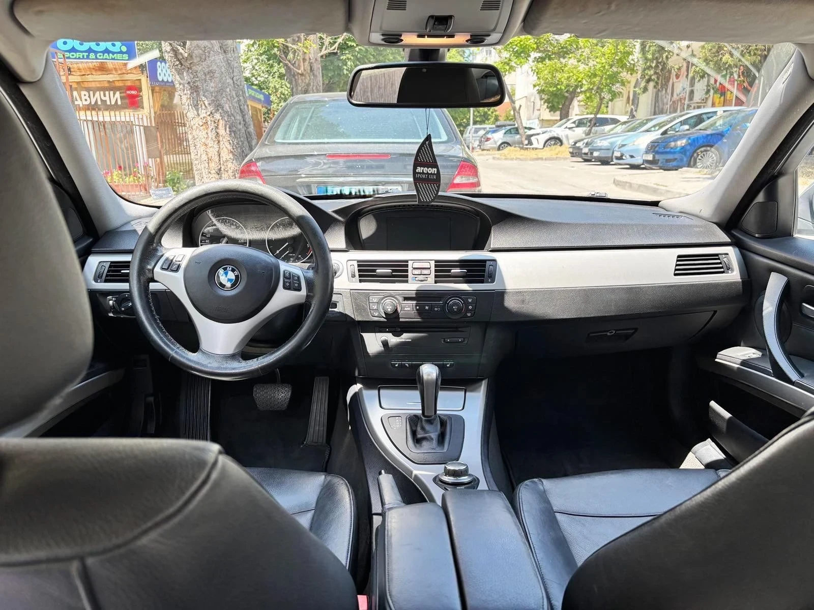 BMW 320, снимка 7 - Автомобили и джипове - 55051177