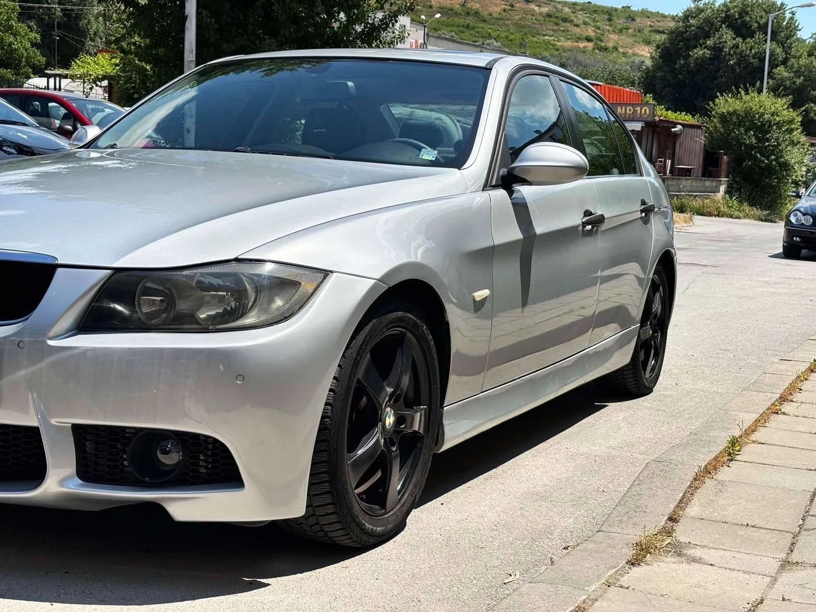 BMW 320, снимка 2 - Автомобили и джипове - 55051177