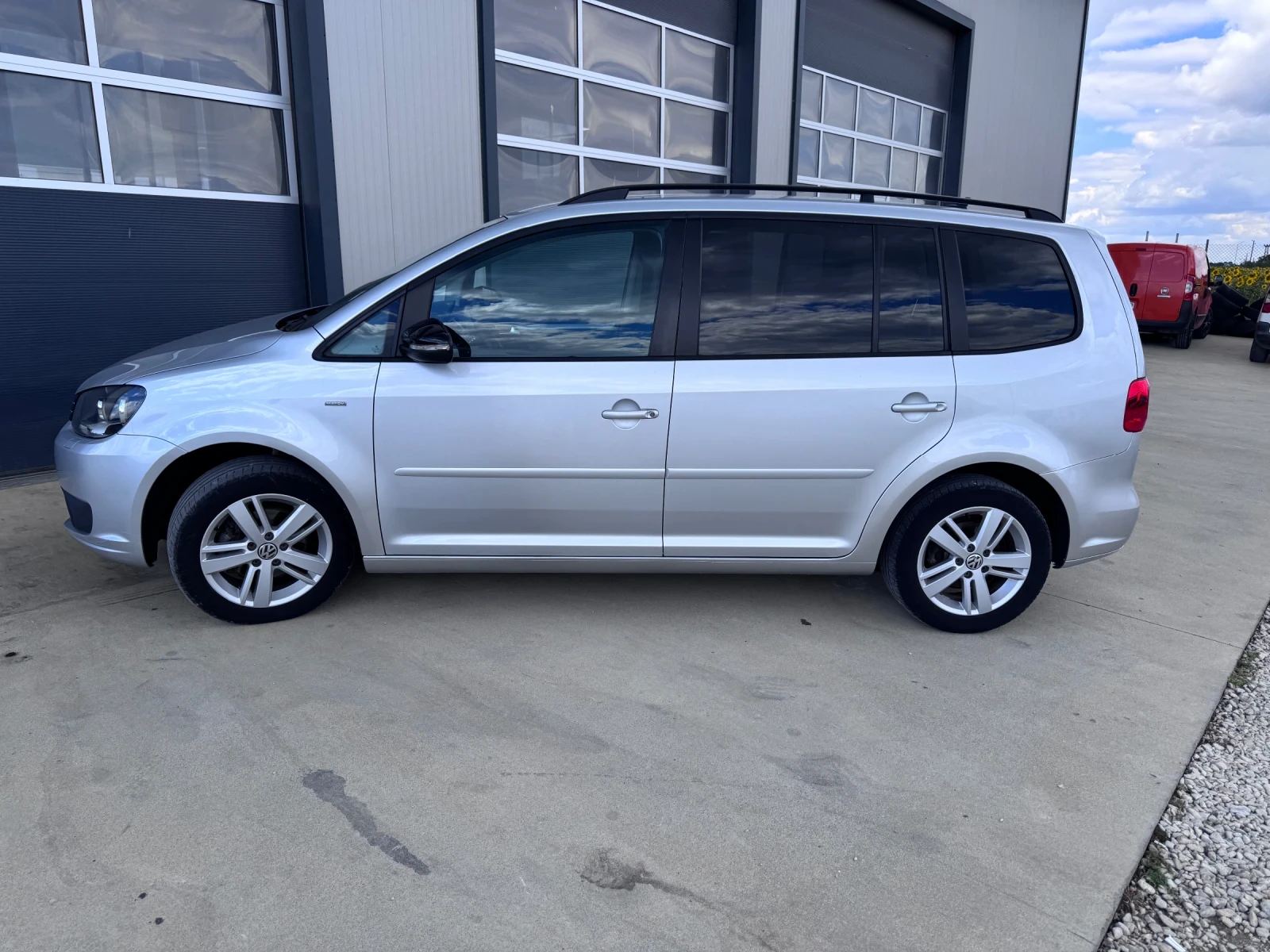 VW Touran MATCH, снимка 3 - Автомобили и джипове - 55261562