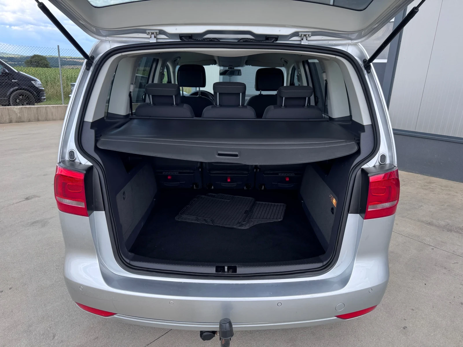 VW Touran MATCH, снимка 13 - Автомобили и джипове - 55261562