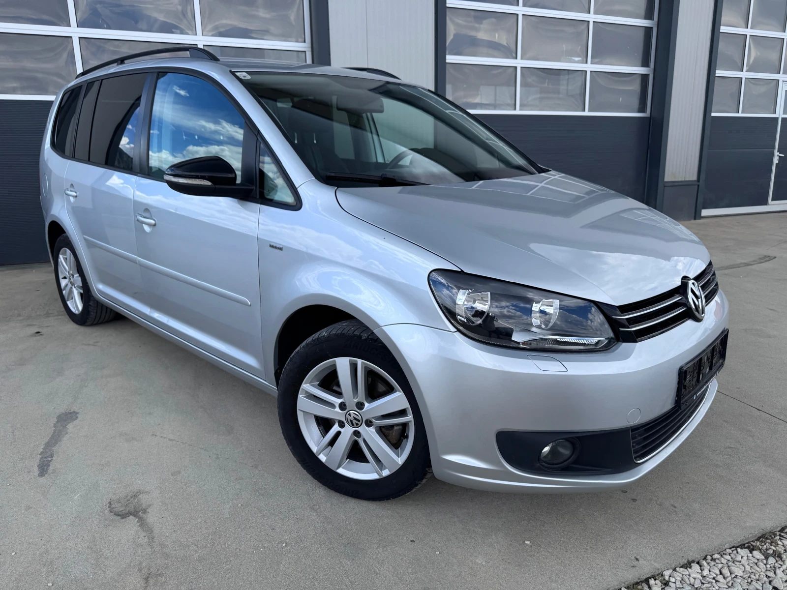 VW Touran MATCH, снимка 8 - Автомобили и джипове - 55261562