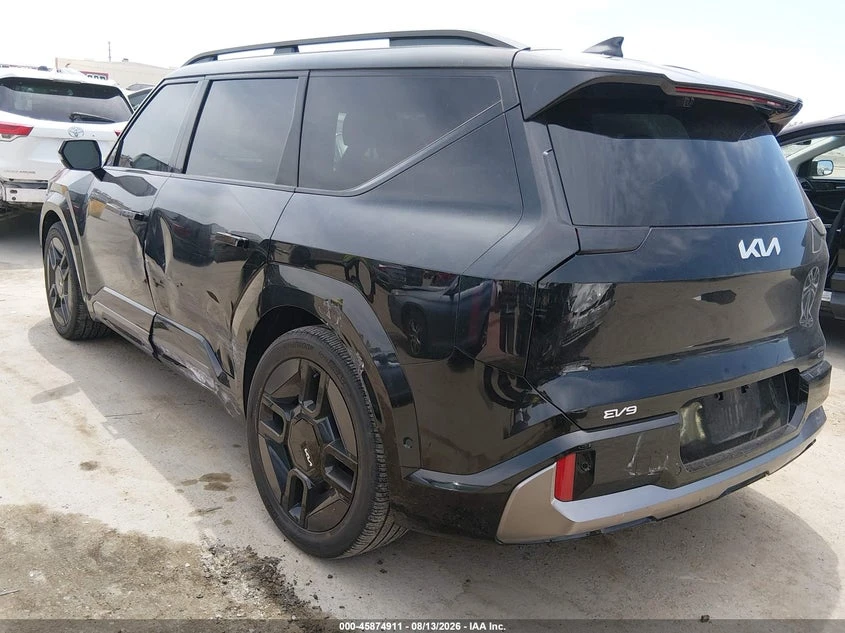 Kia EV9 Gt-Line, снимка 3 - Автомобили и джипове - 55812641