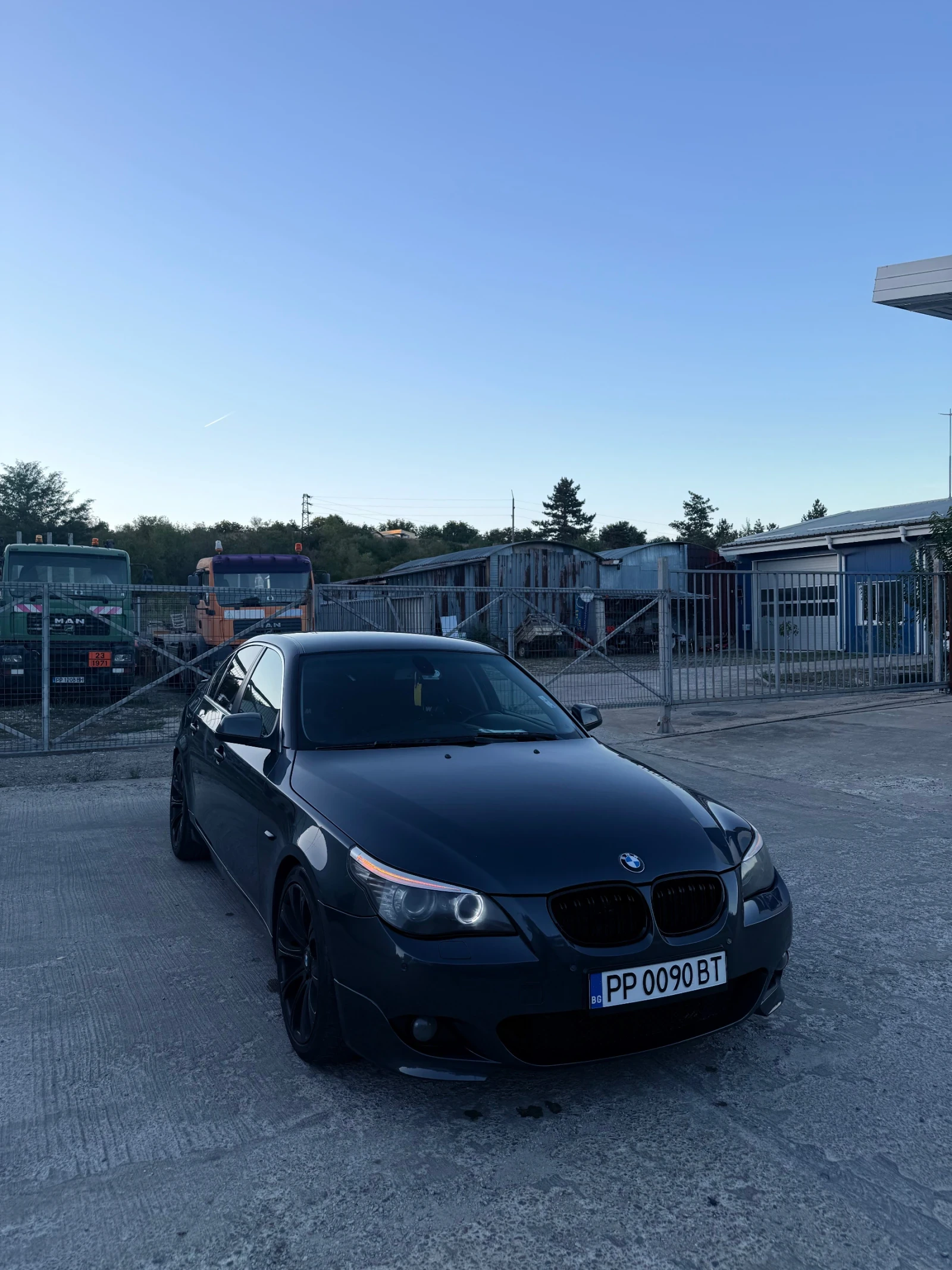 BMW 525