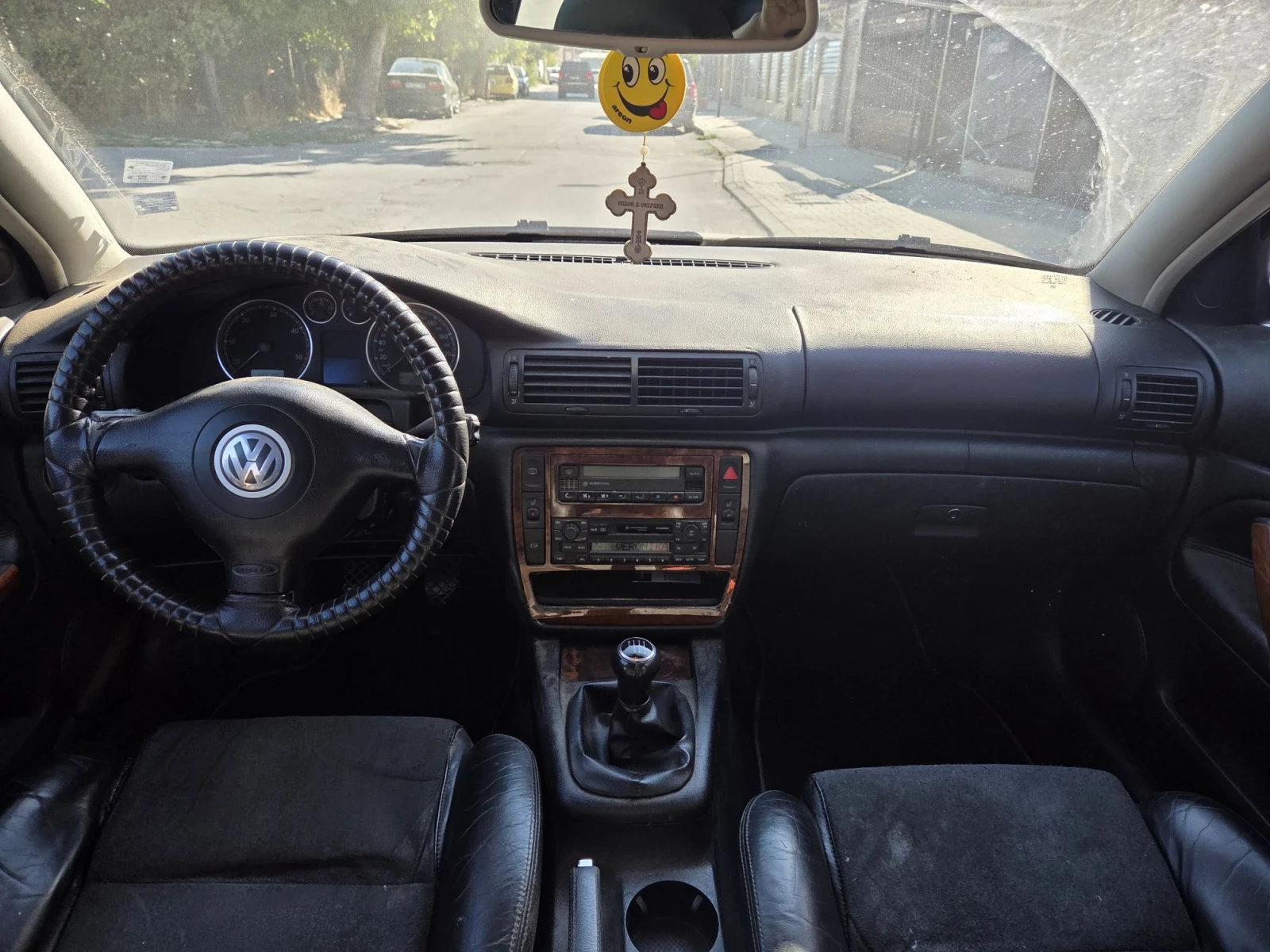 VW Passat 1, 9 TDI Подгрев Климатроник, снимка 10 - Автомобили и джипове - 56159900