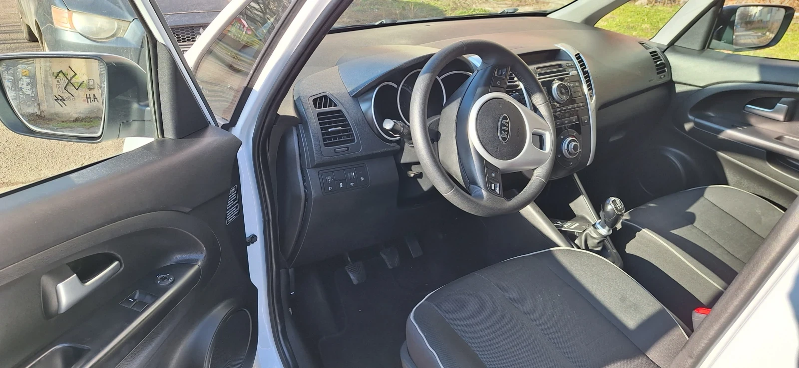 Kia Venga, снимка 2 - Автомобили и джипове - 56204595