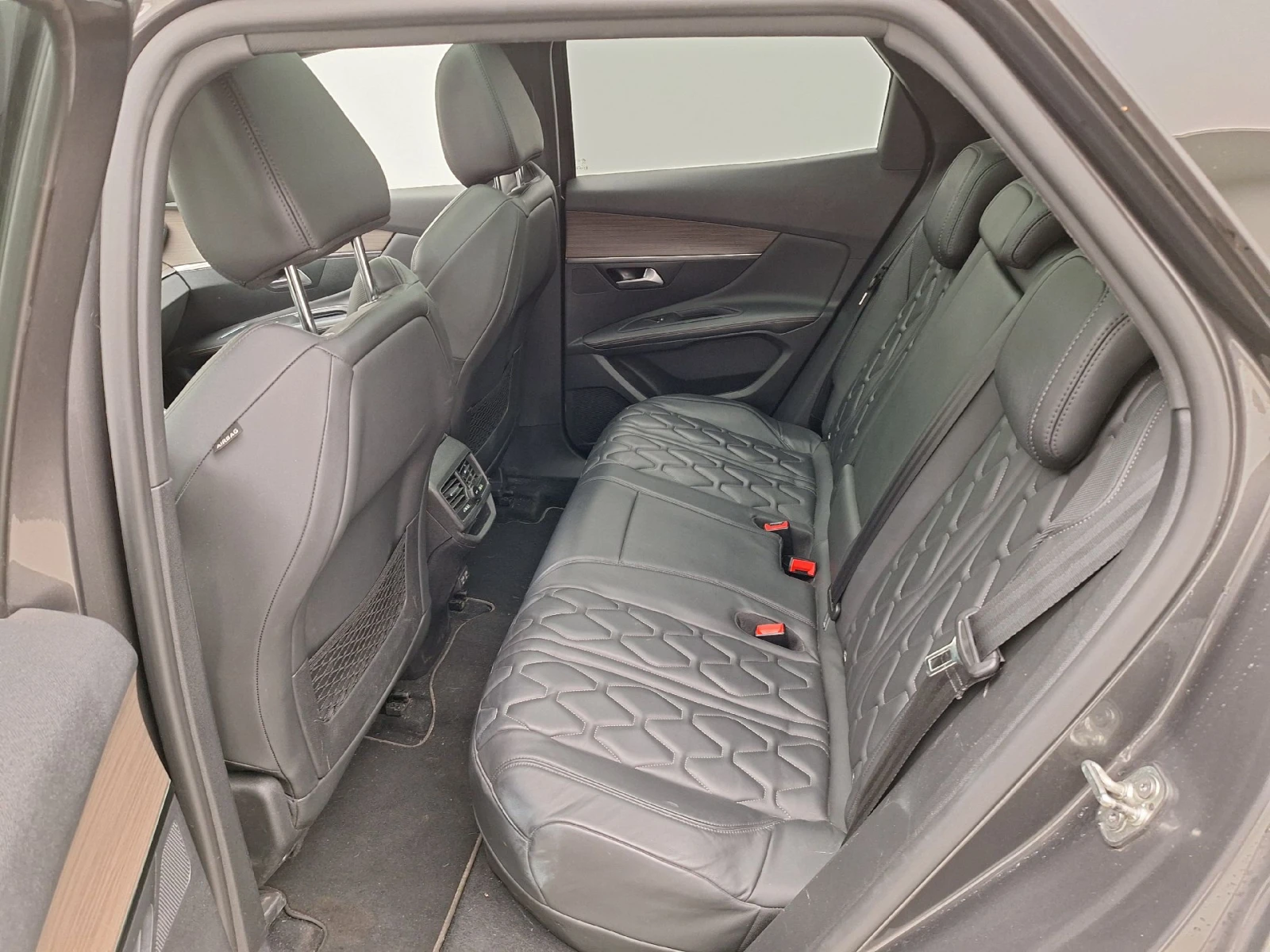 Peugeot 3008 GT, снимка 7 - Автомобили и джипове - 56392733