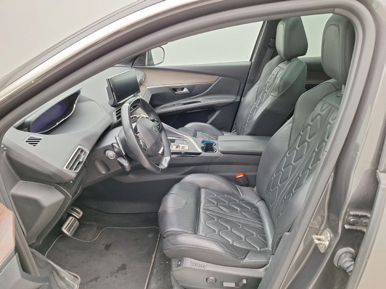 Peugeot 3008 GT, снимка 6 - Автомобили и джипове - 56392733