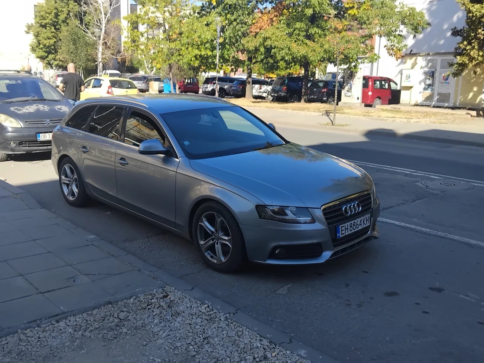 Audi A4 2.0 TDI десняк