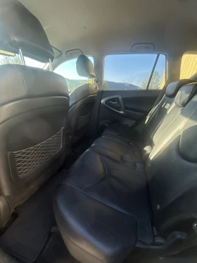 Toyota Rav4 4x4 2.2 D-CAT 177 к.с. Напълно обслужена, снимка 14